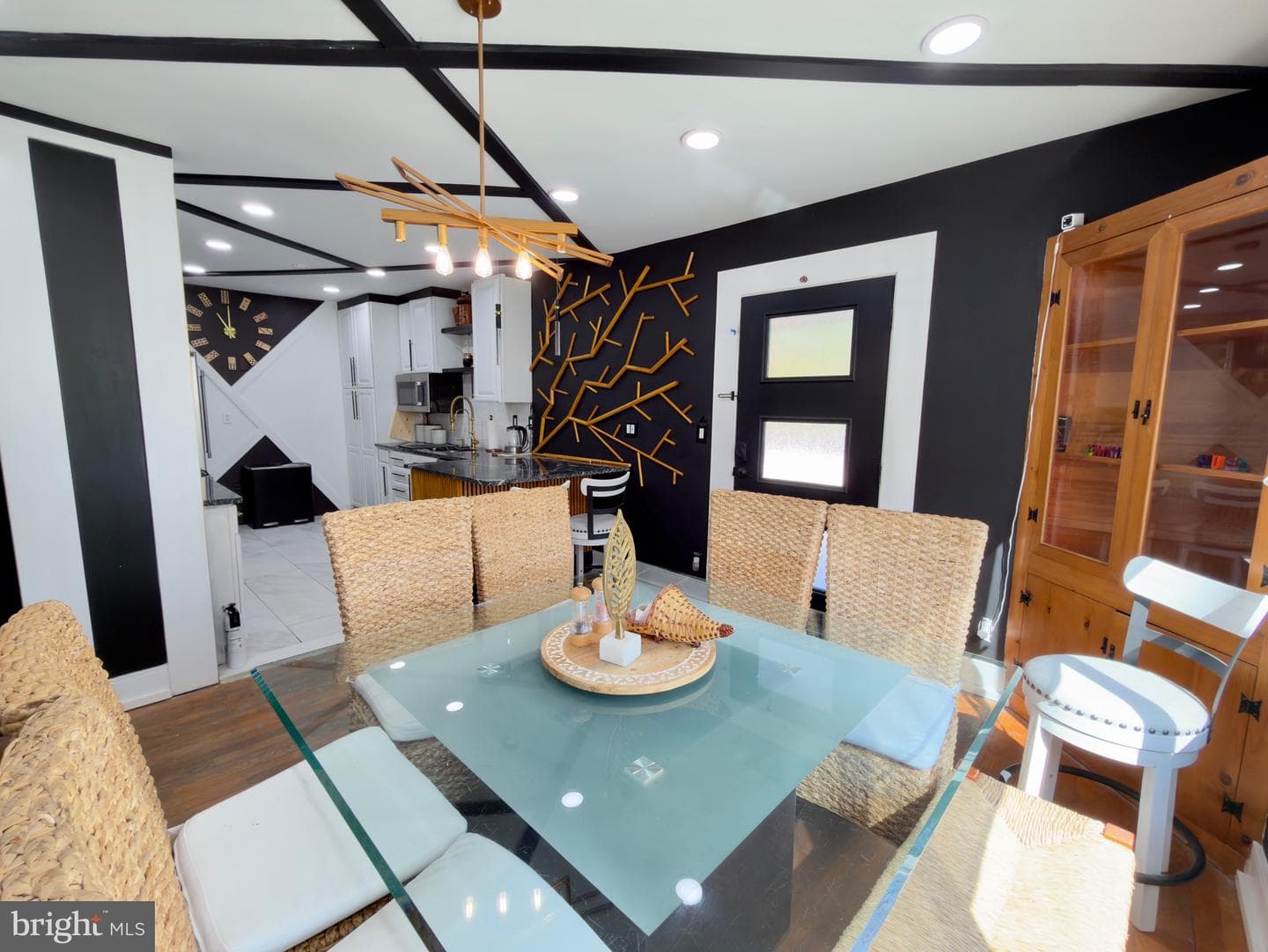 16720 Longdraft Road photo 17