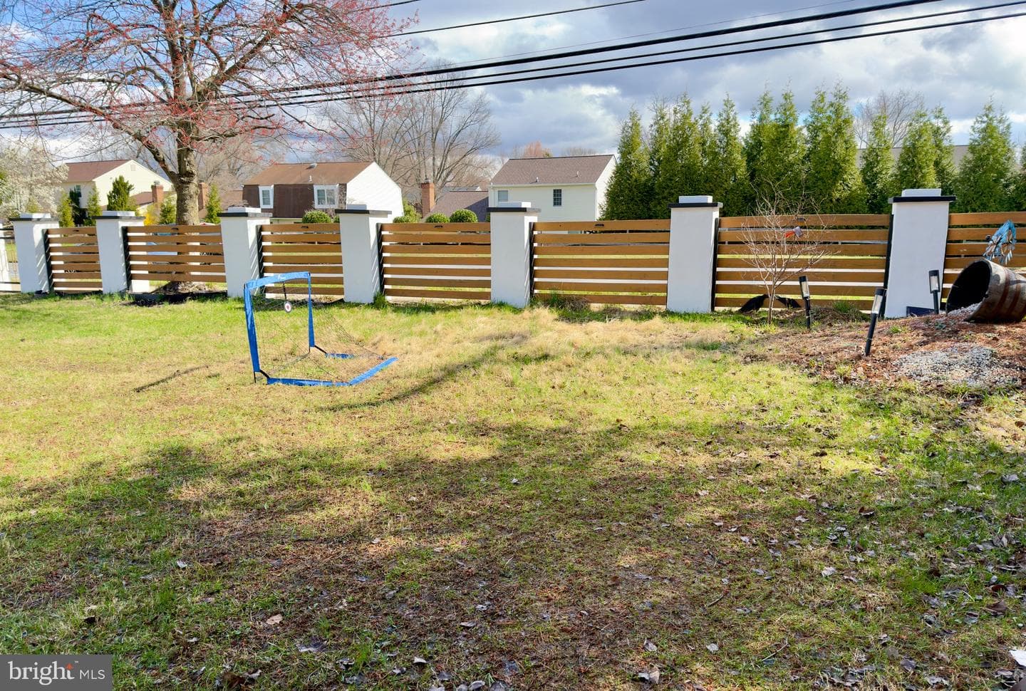16720 Longdraft Road photo 31