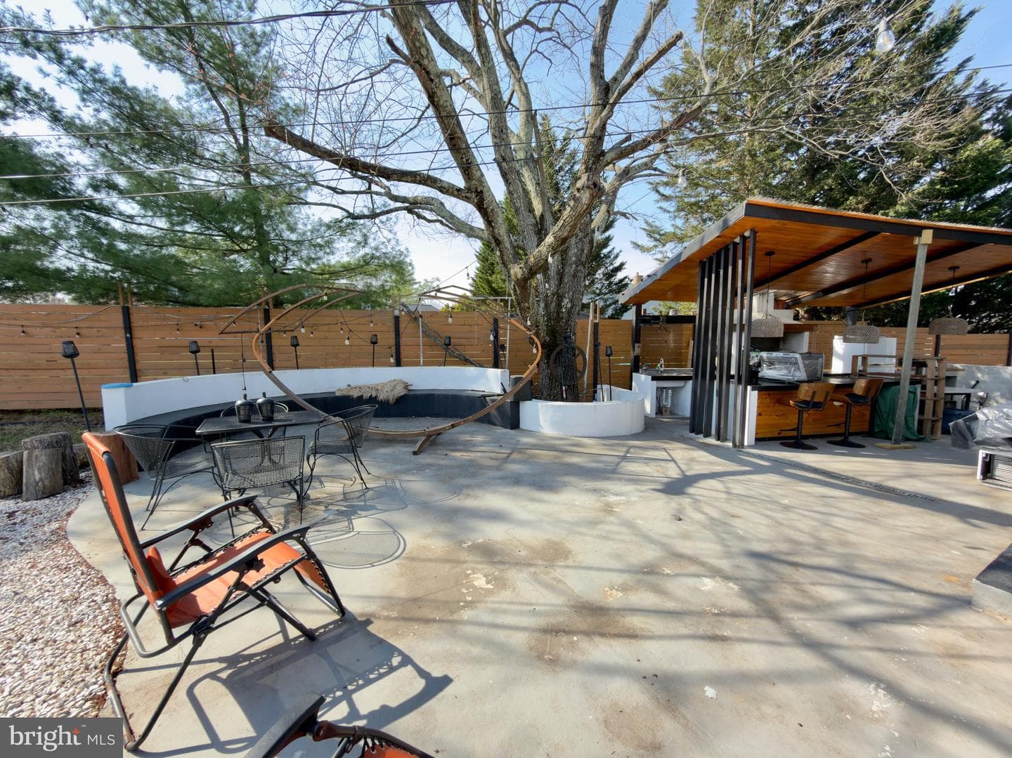 16720 Longdraft Road photo 34
