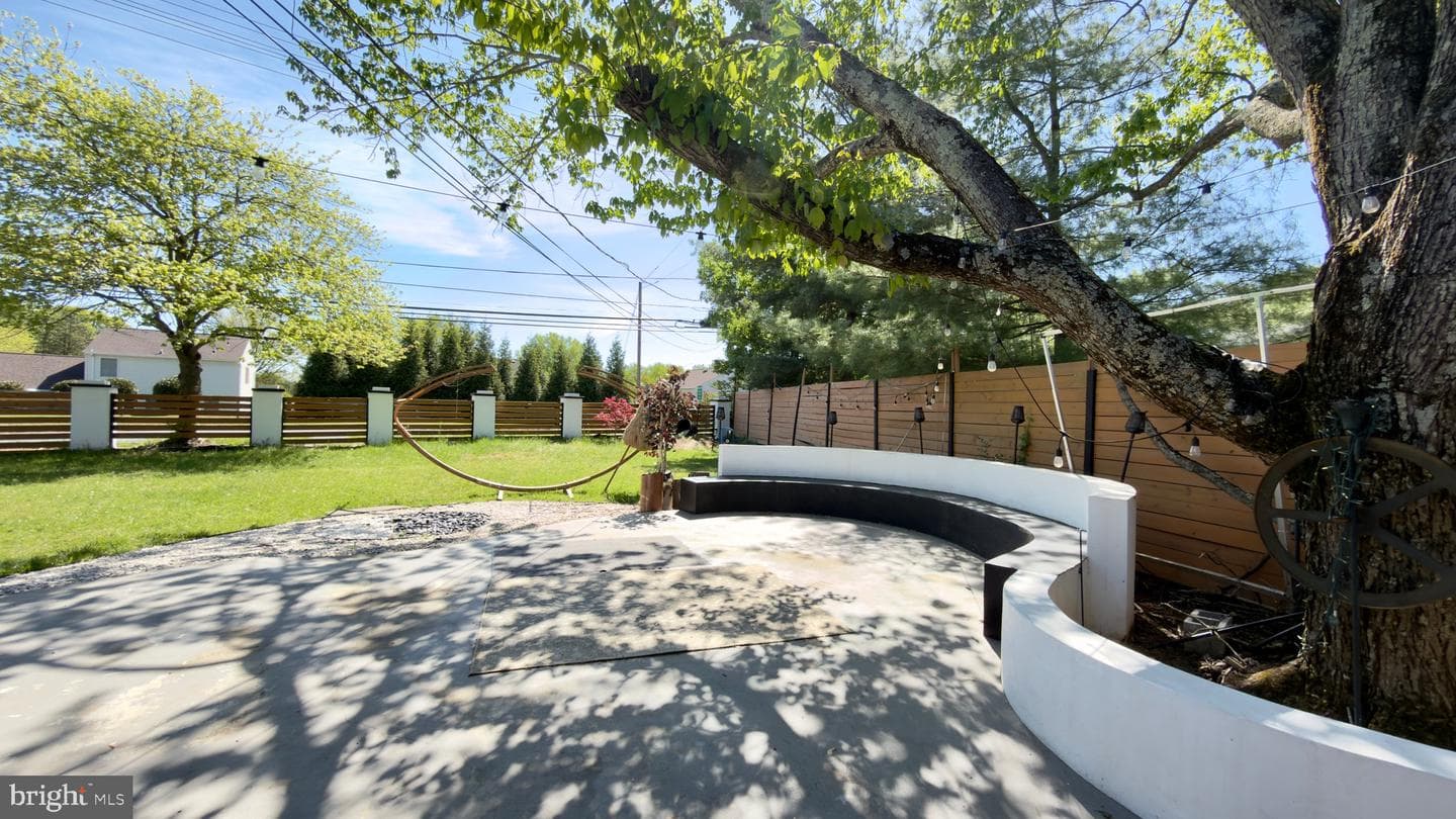 16720 Longdraft Road photo 38