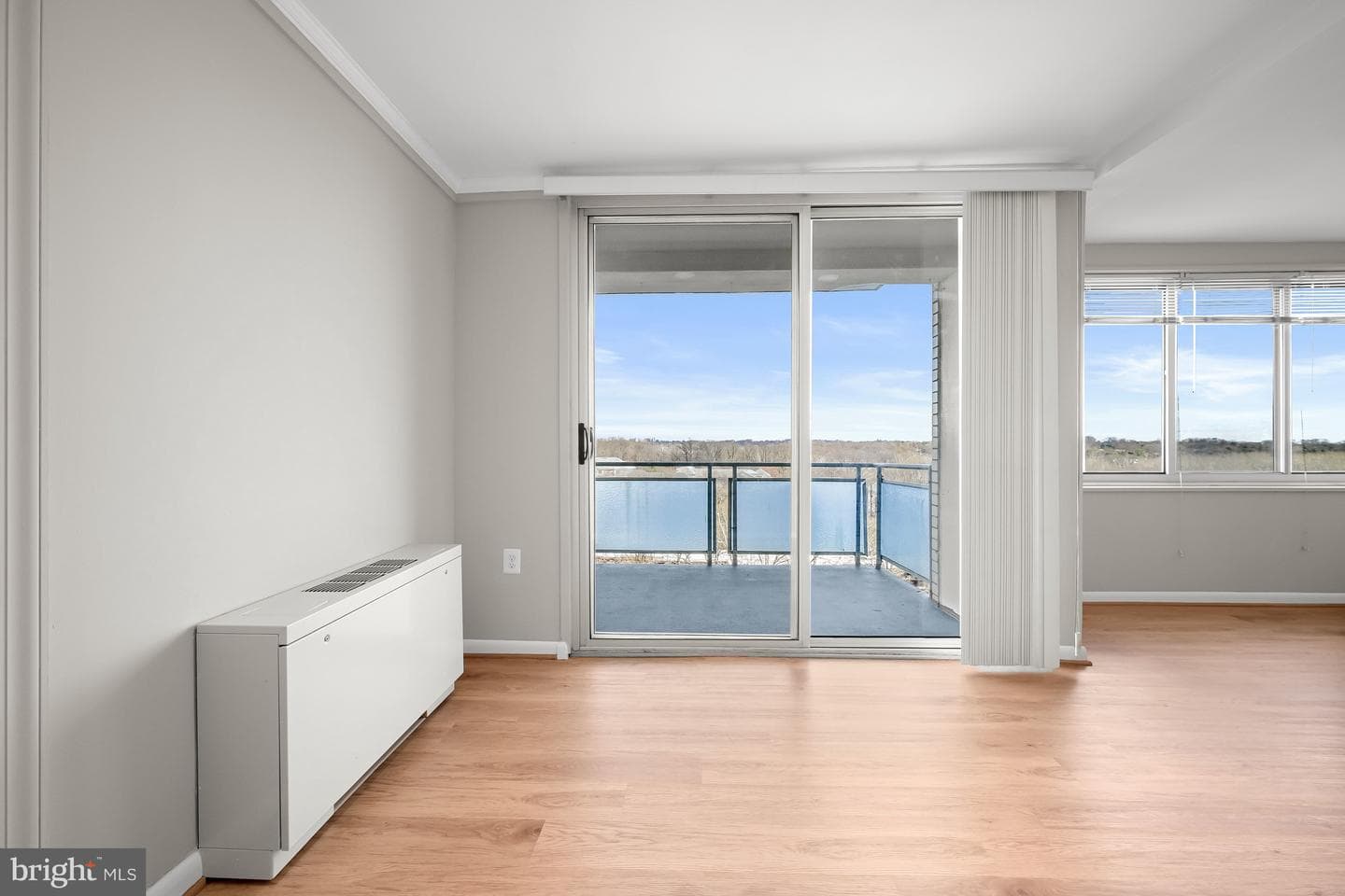 10201 Grosvenor Place #1215 photo 7