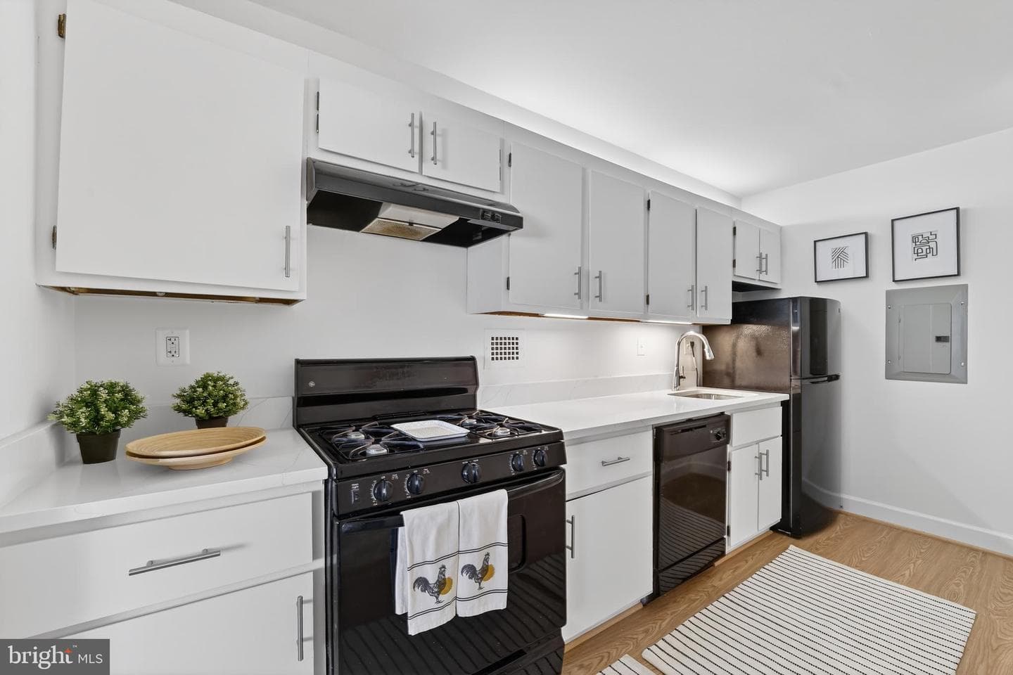 5500 Friendship Boulevard #1728n photo 9