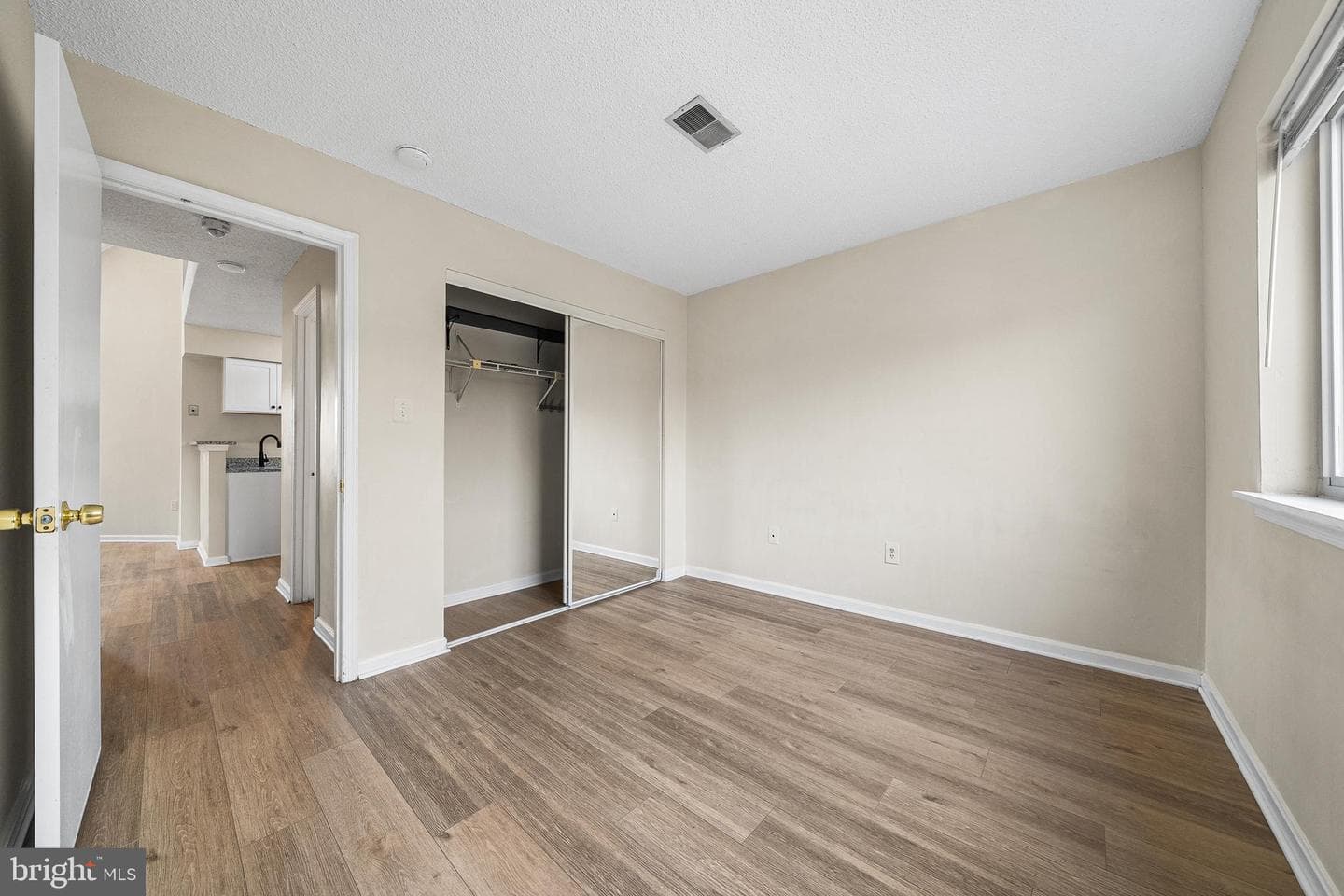 10835 Amherst Avenue #c photo 13