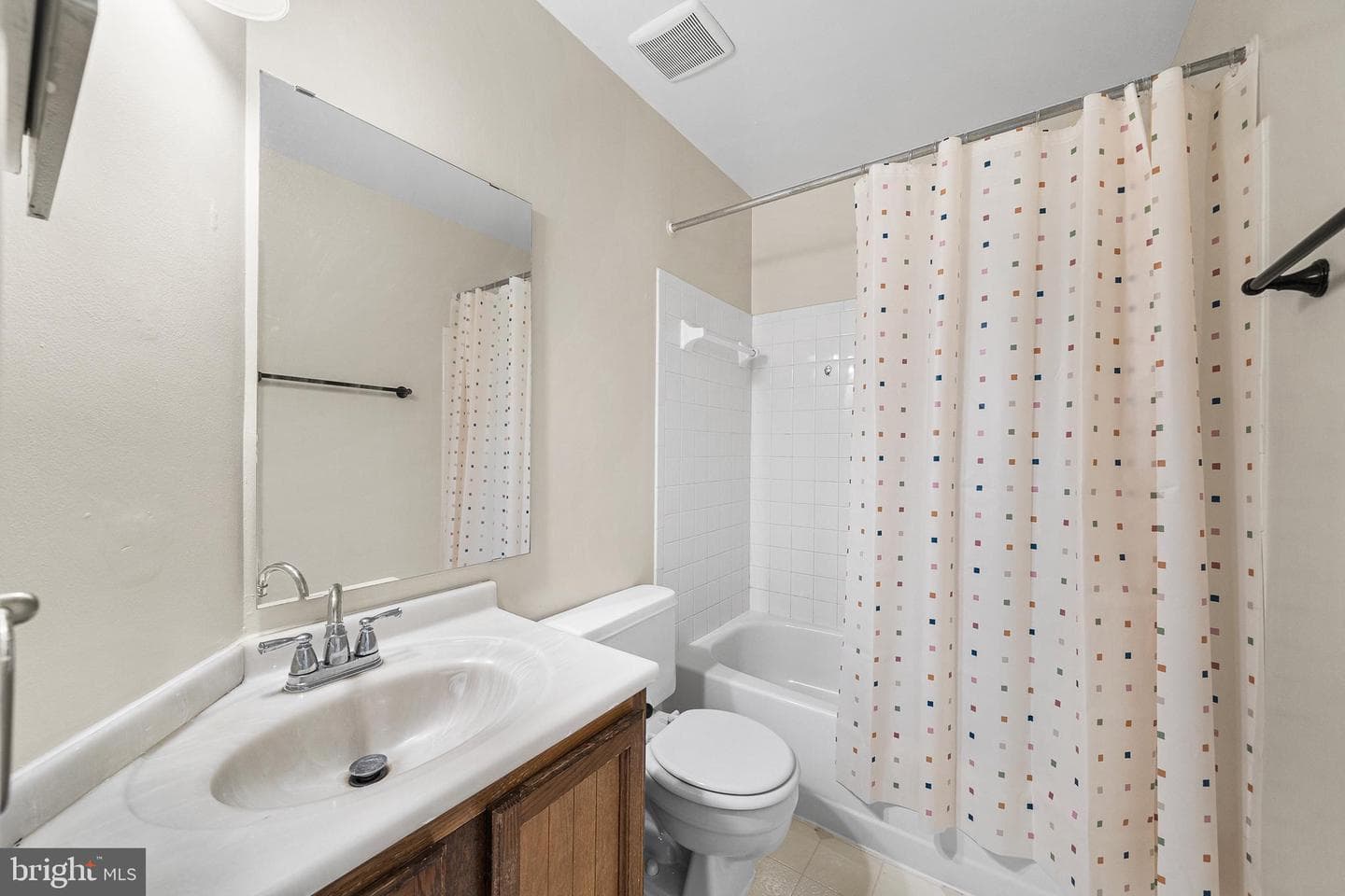 10835 Amherst Avenue #c photo 17