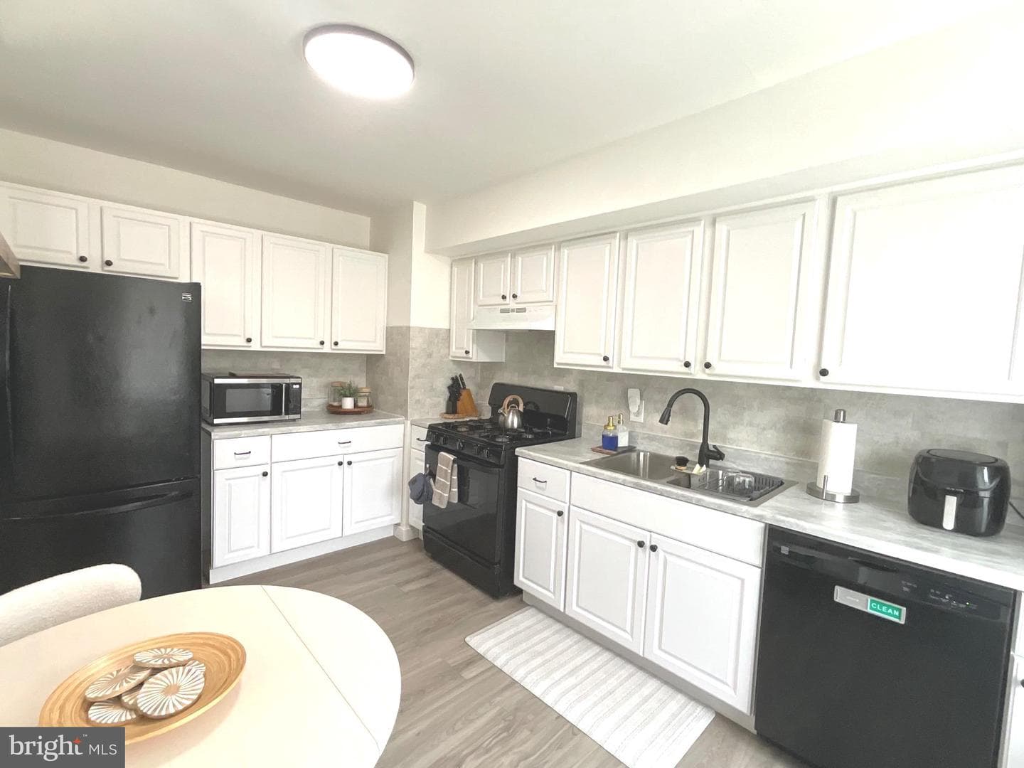 740 Quince Orchard Boulevard #202 photo 18