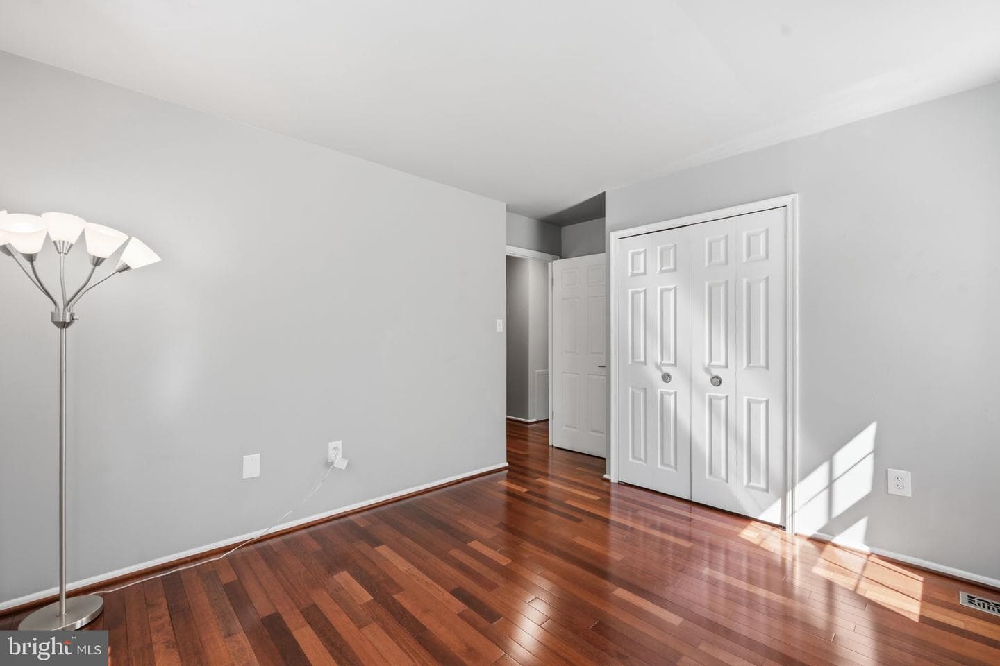 7 Bentley Court photo 16