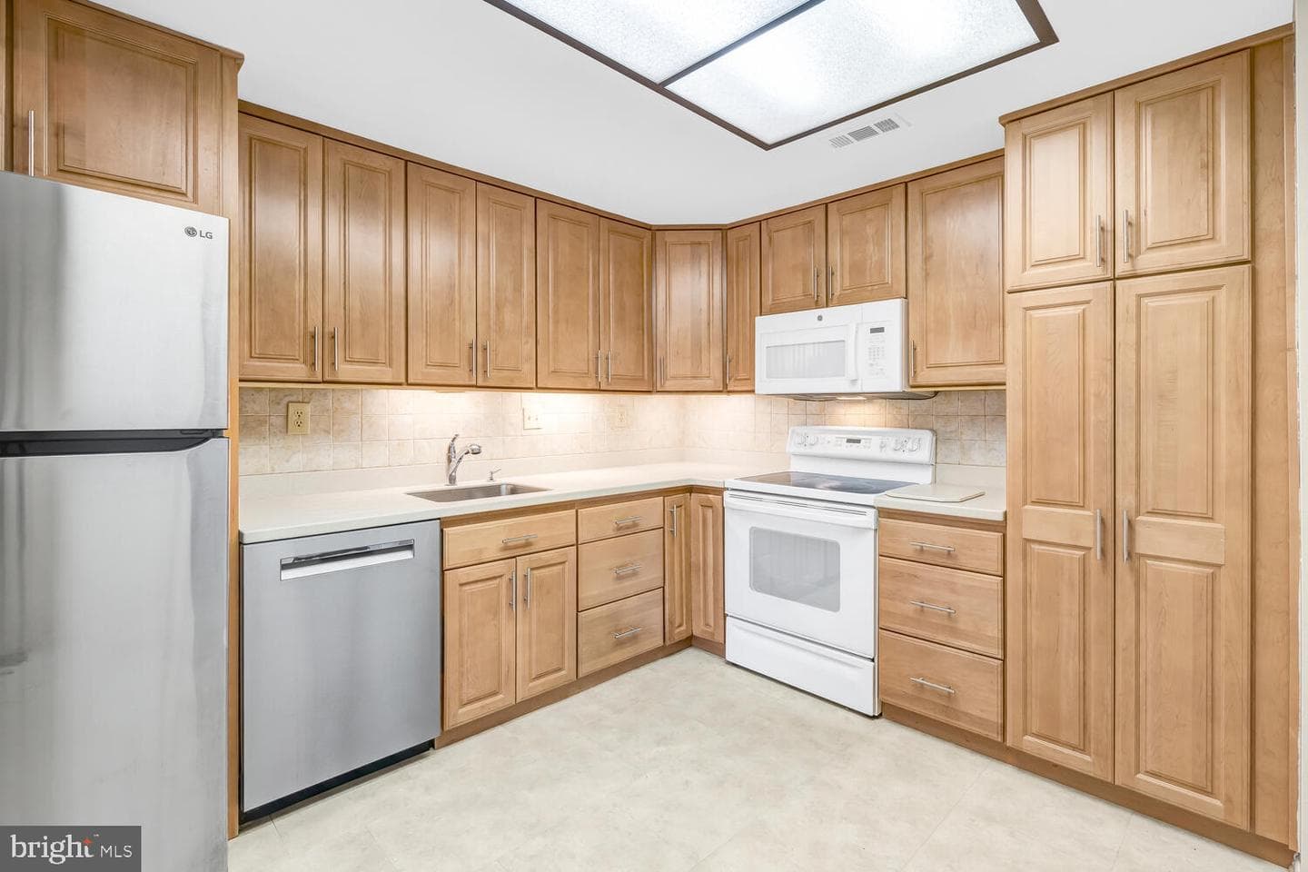 15300 Wallbrook Court #47-3a photo 20