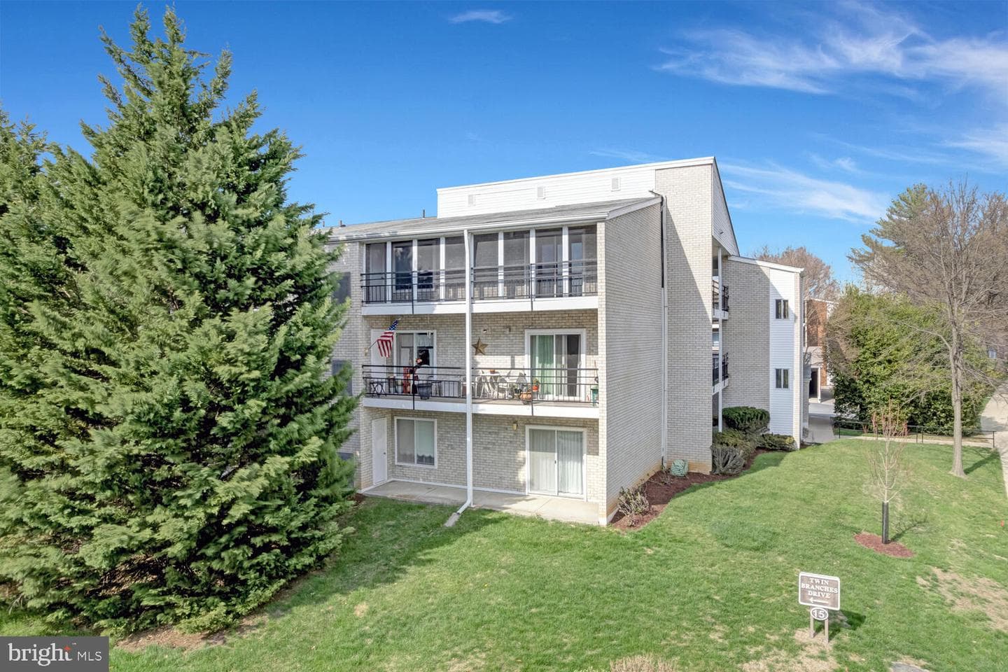 15300 Wallbrook Court #47-3a photo 4