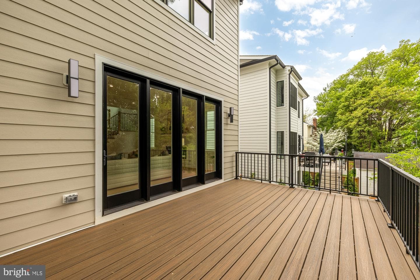 5134 Newport Avenue photo 22