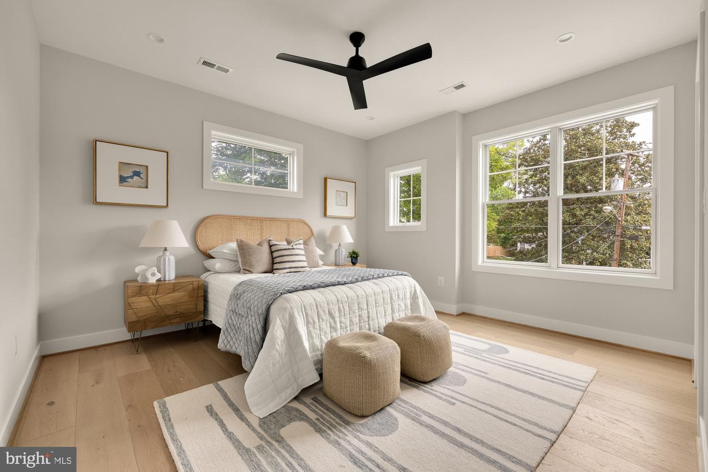 5134 Newport Avenue photo 36