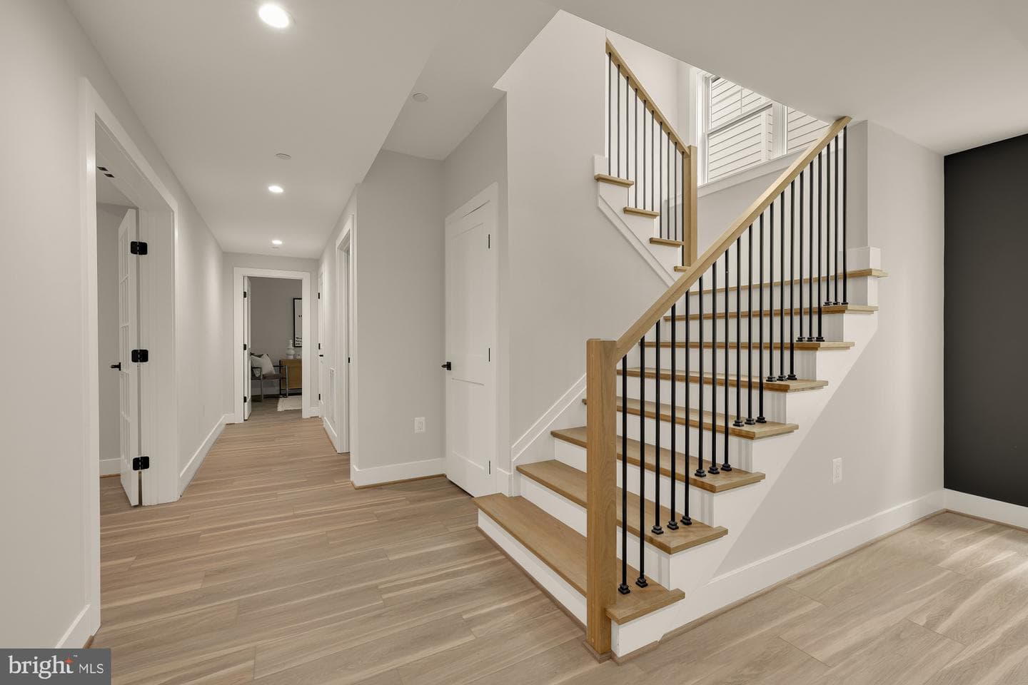 5134 Newport Avenue photo 43