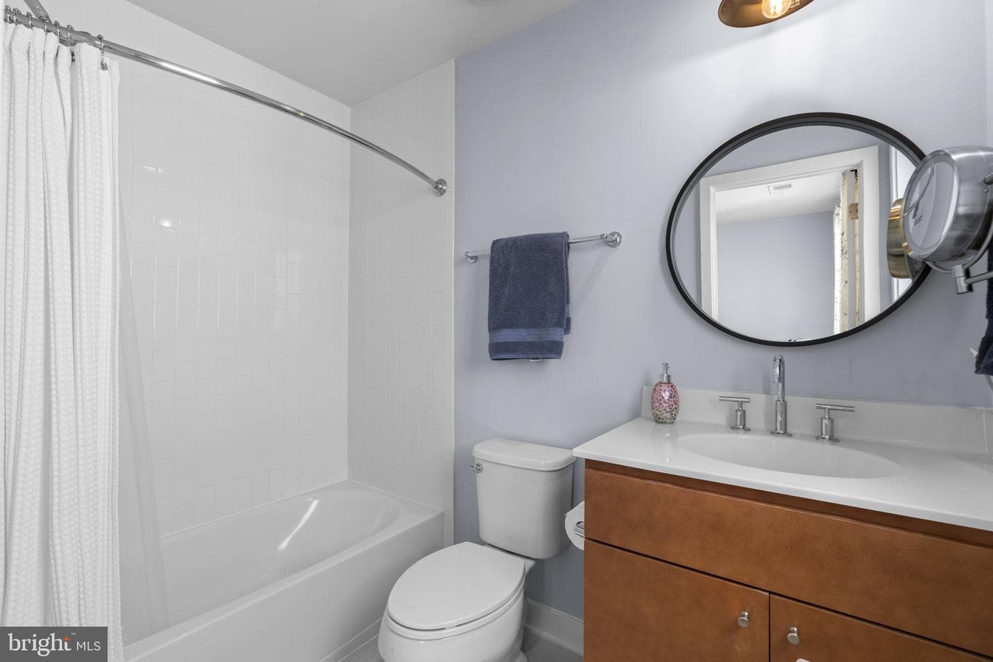 8087 Tribeca Street photo 32