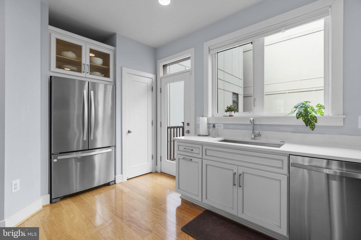 8087 Tribeca Street photo 7