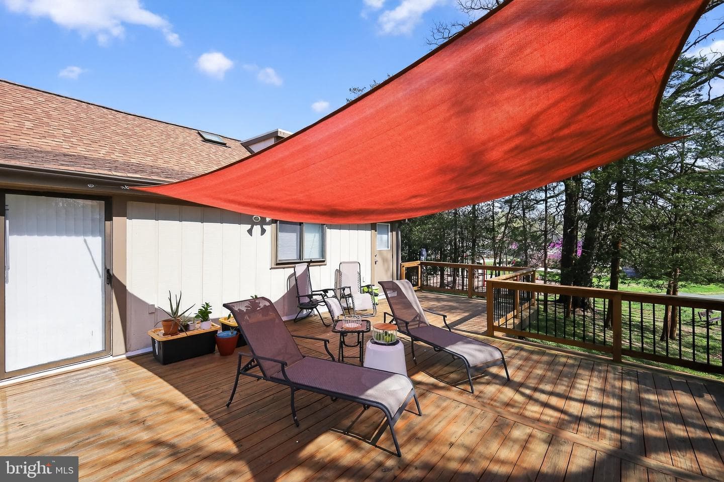 327 S Horners Lane photo 31