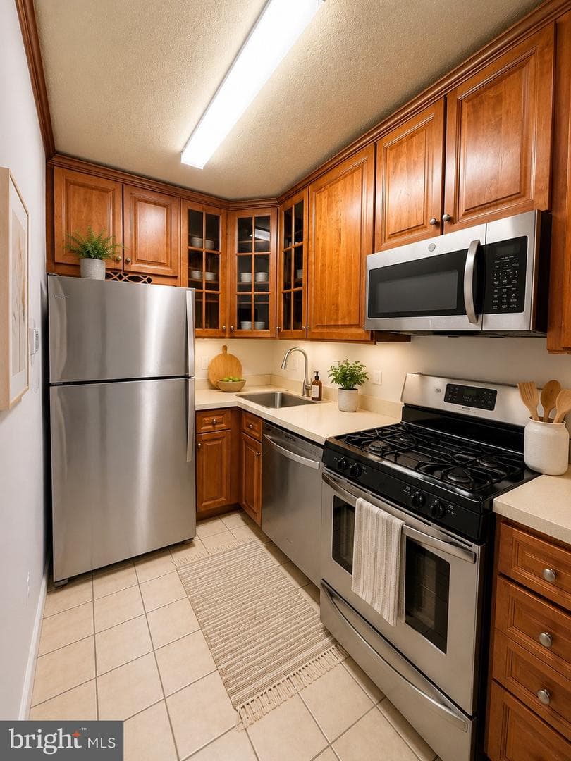 4242 E West Highway #506 photo 9