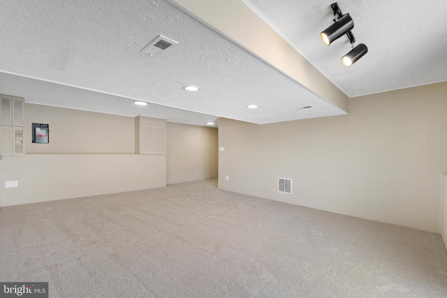 18117 Ivy Lane photo 21