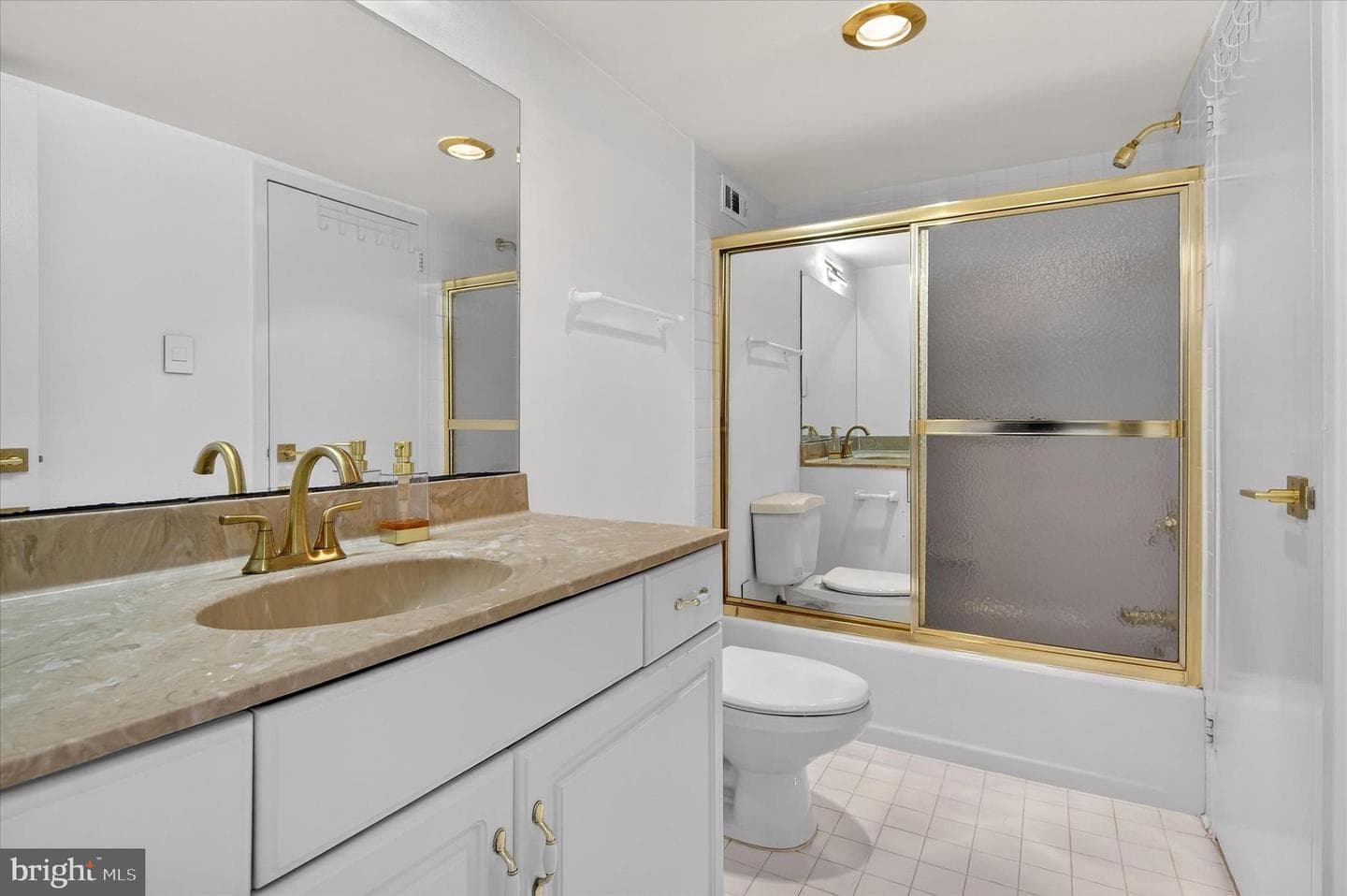 5225 Pooks Hill Road #715n photo 16