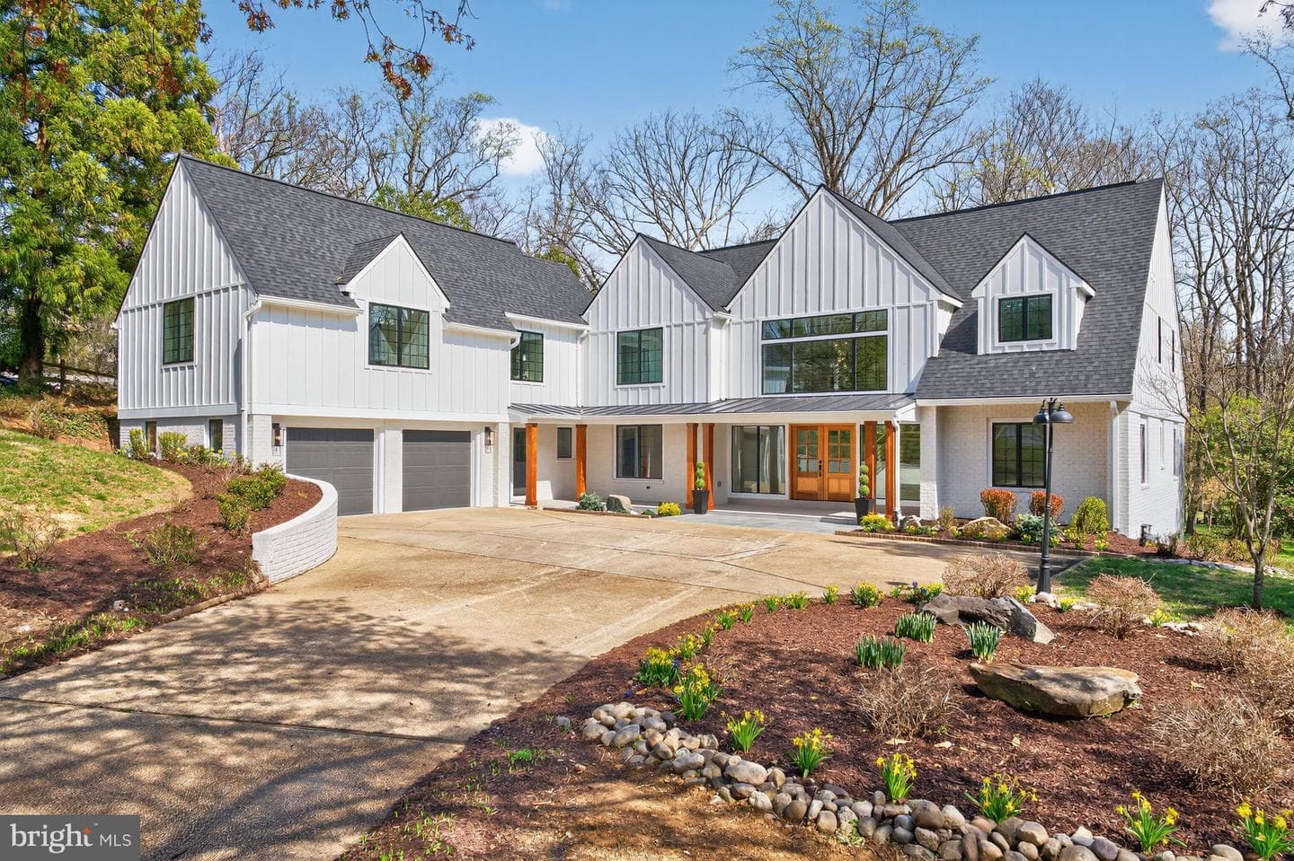 7126 Darby Road photo 4