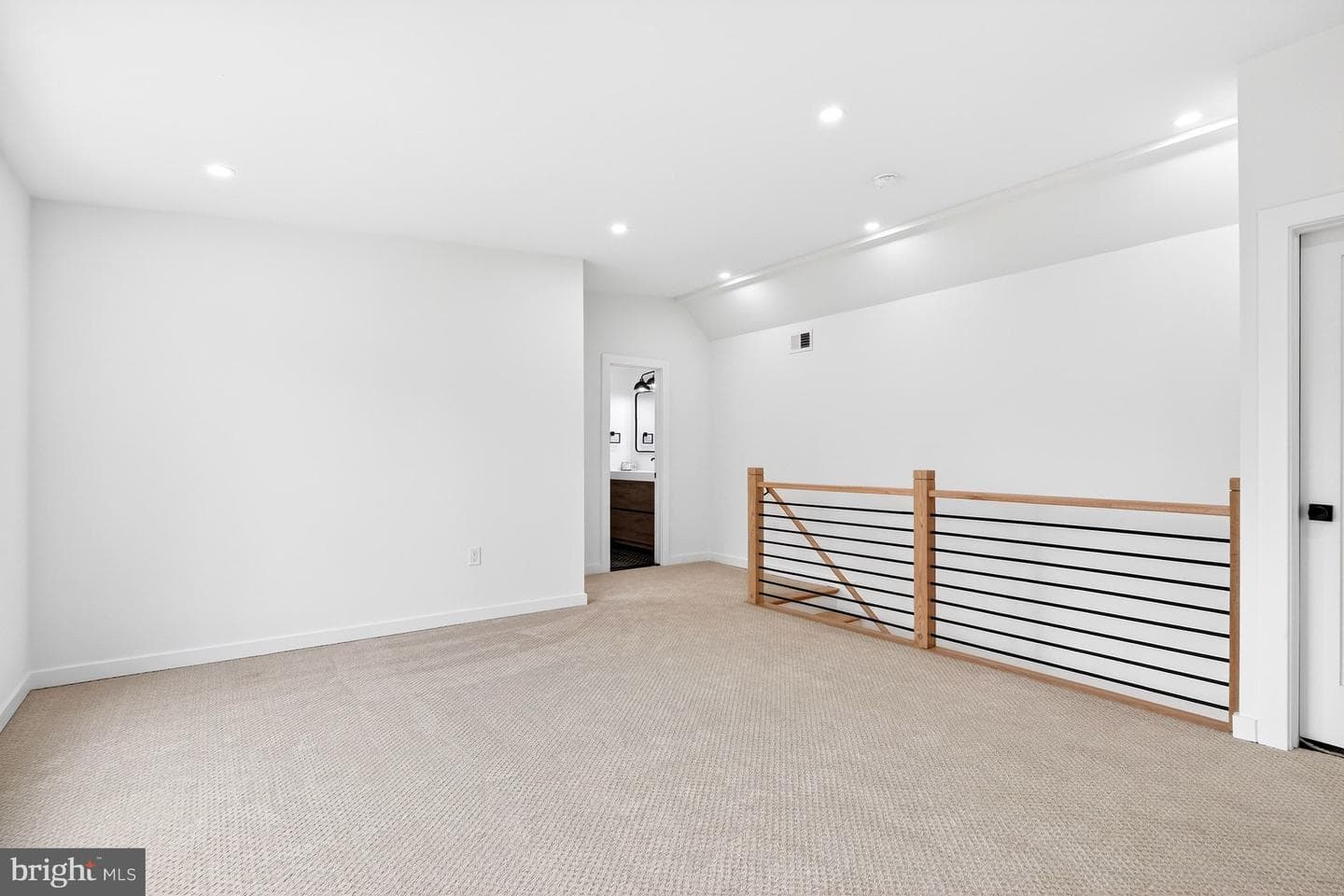7126 Darby Road photo 52