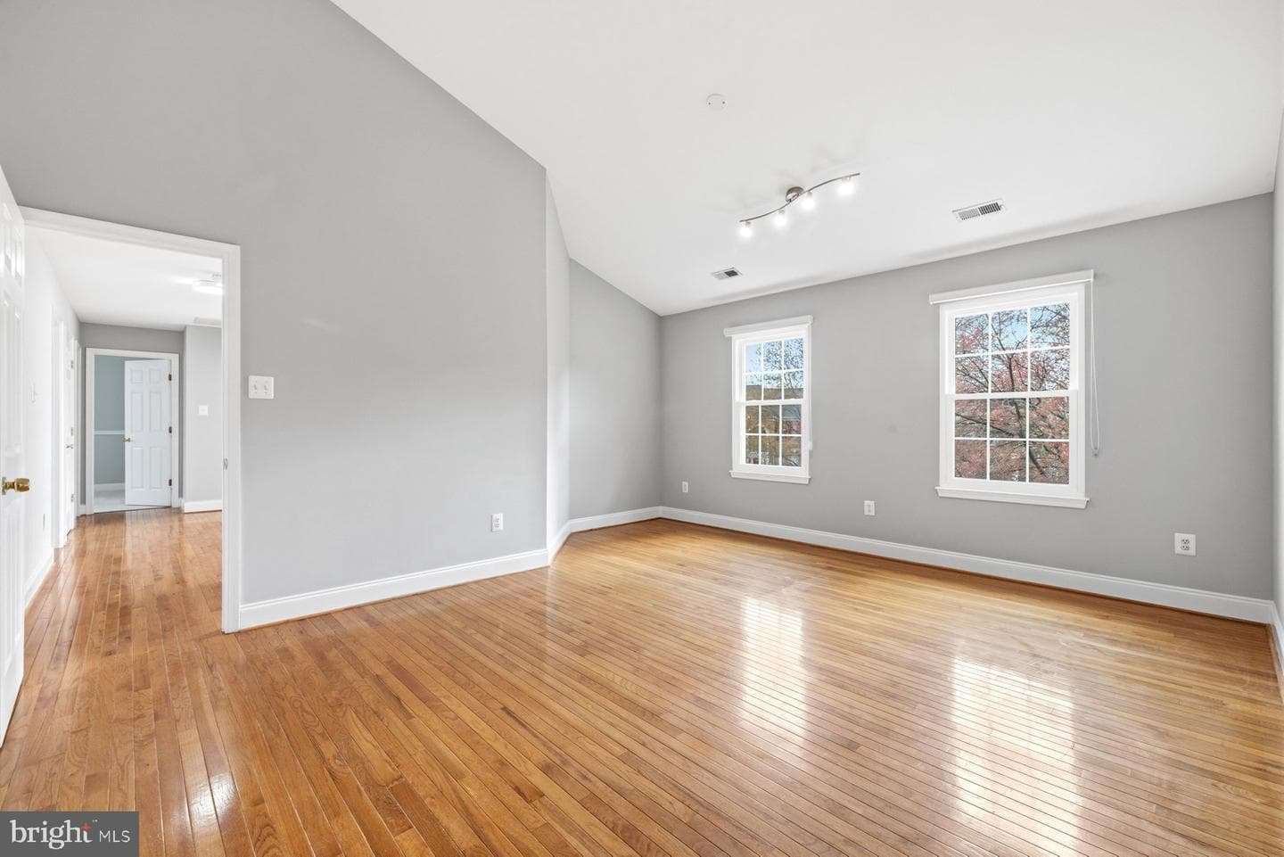 11101 Knights Court photo 25