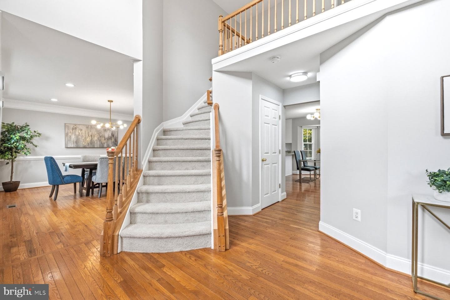 11101 Knights Court photo 4