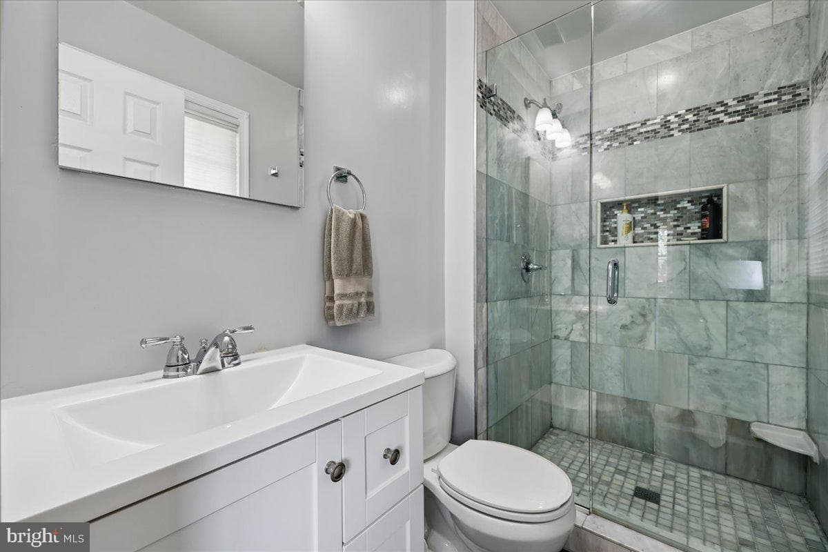 8101 Whittier Boulevard photo 22
