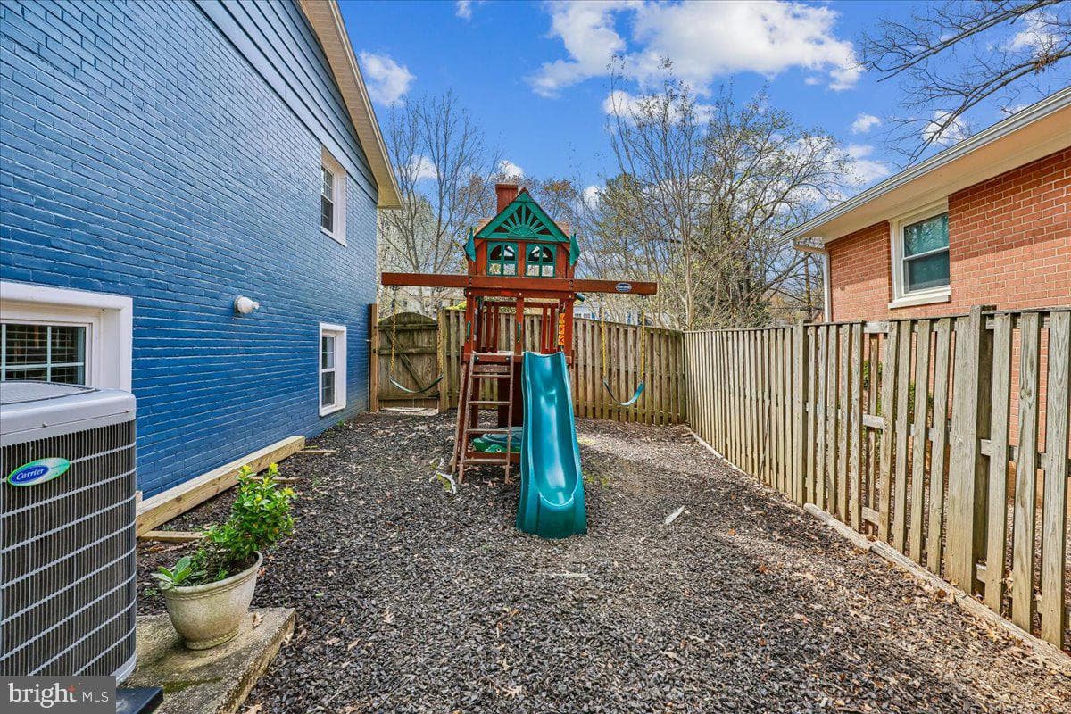 8101 Whittier Boulevard photo 45