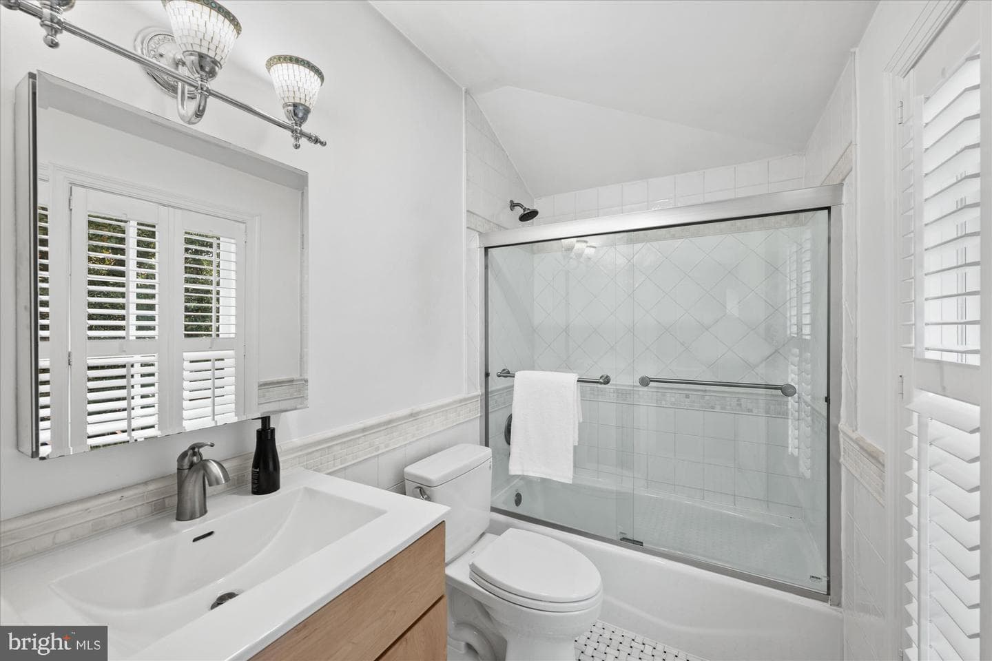 6 Leland Court photo 34