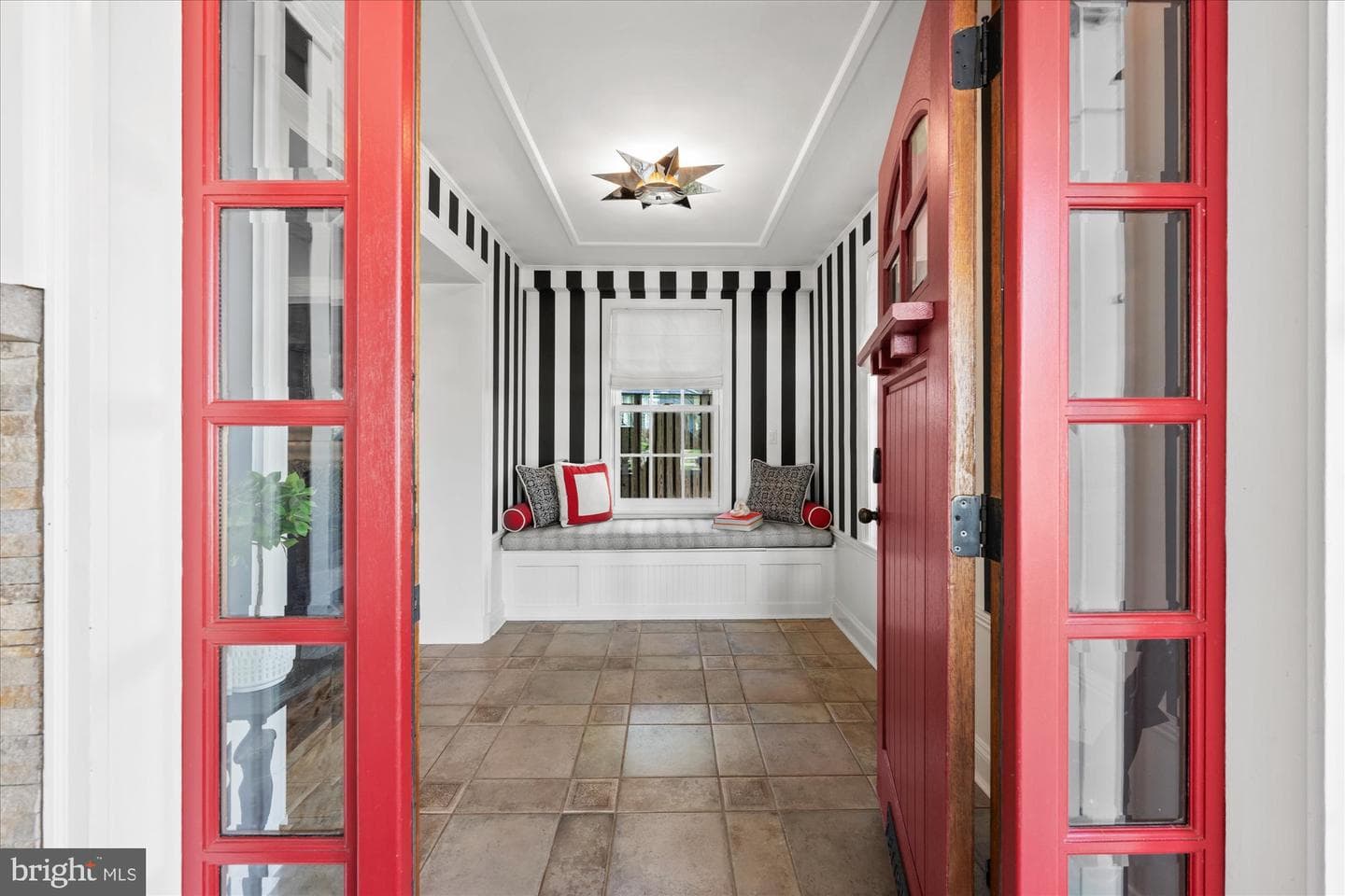 6 Leland Court photo 4