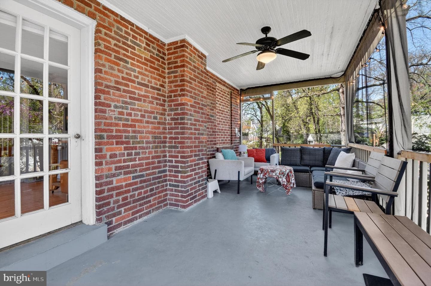 8306 Queen Annes Drive photo 9
