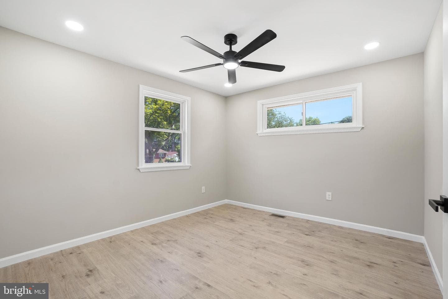4603 Iris Place photo 15