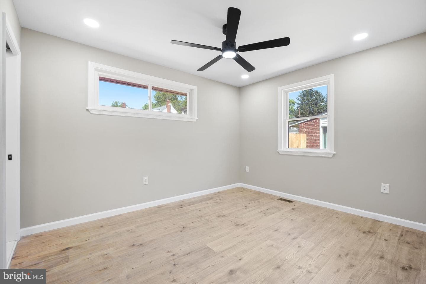 4603 Iris Place photo 18