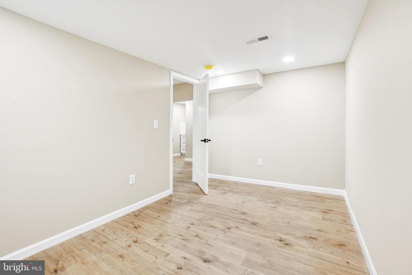 4603 Iris Place photo 27