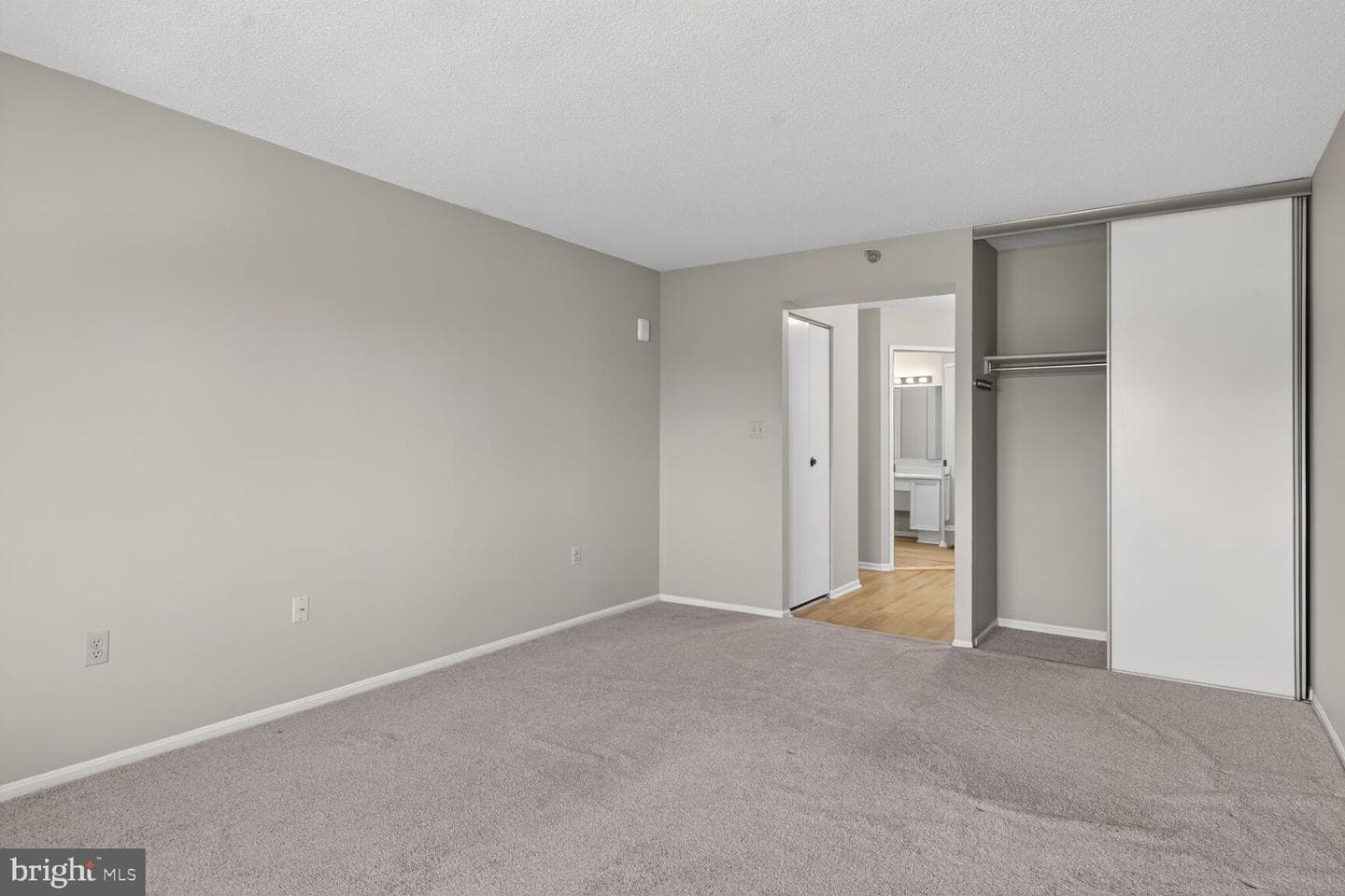 15115 Interlachen Drive #3-521 photo 19
