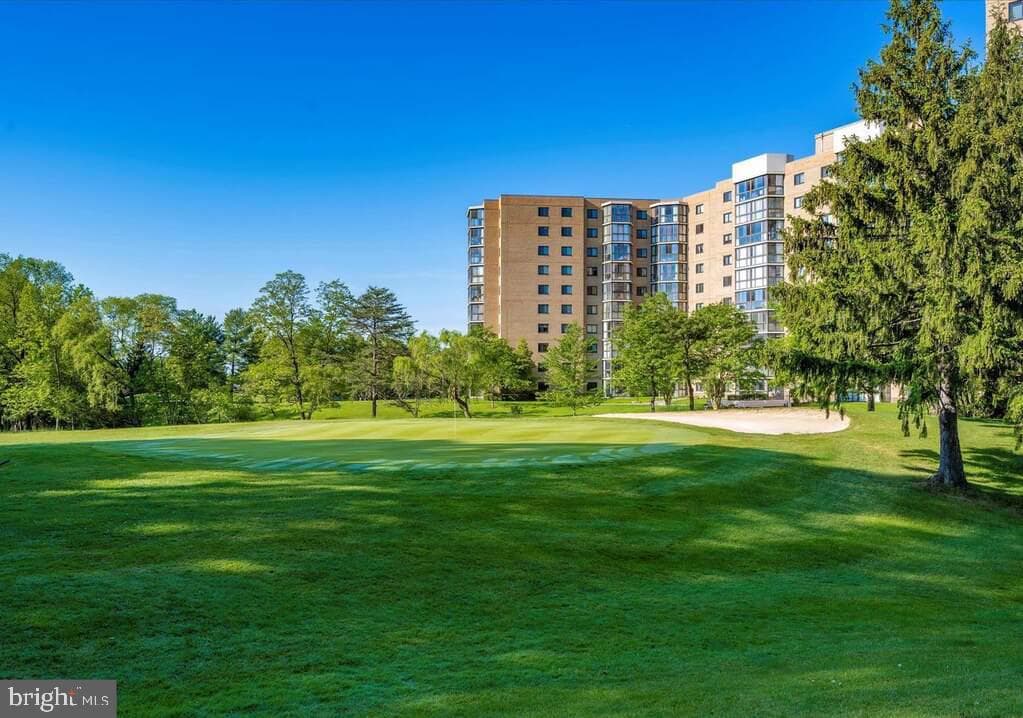 15115 Interlachen Drive #3-521 photo 22
