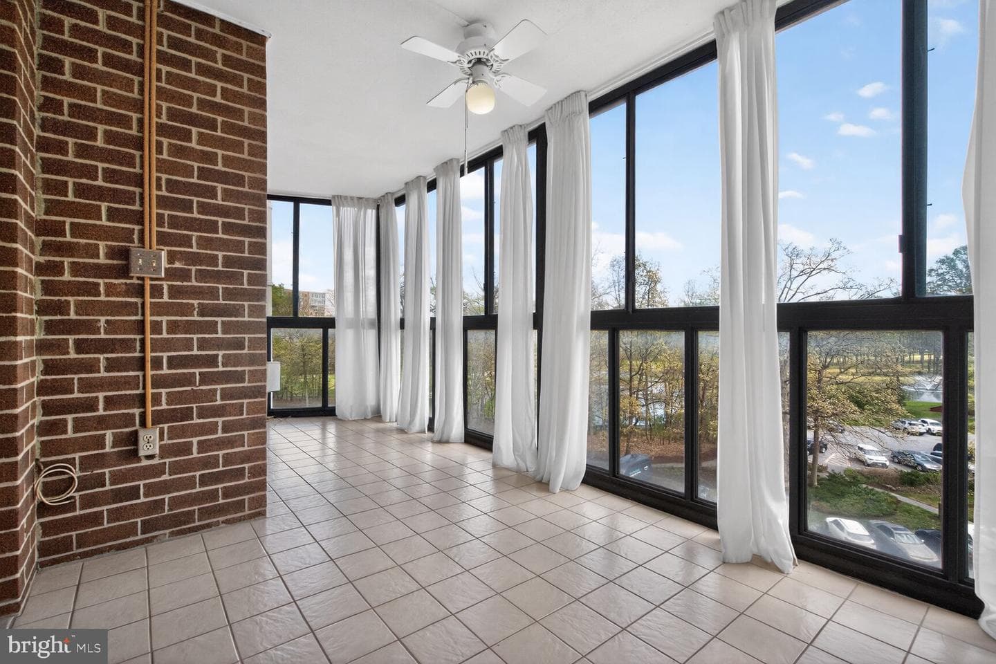 15115 Interlachen Drive #3-521 photo 6