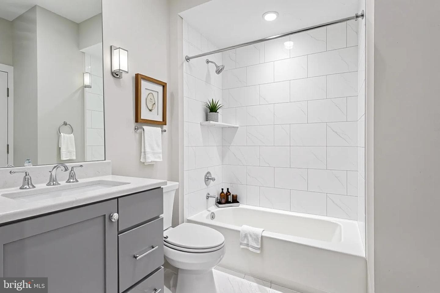 10274 Grosvenor Place photo 11