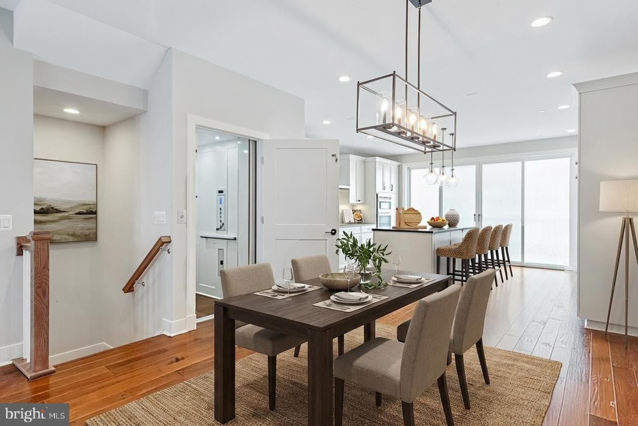 10274 Grosvenor Place photo 18