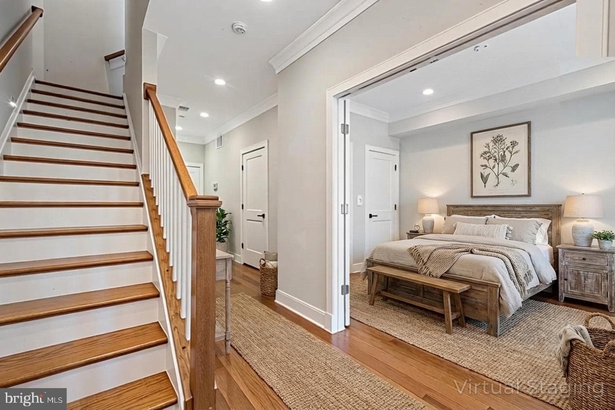 10274 Grosvenor Place photo 4