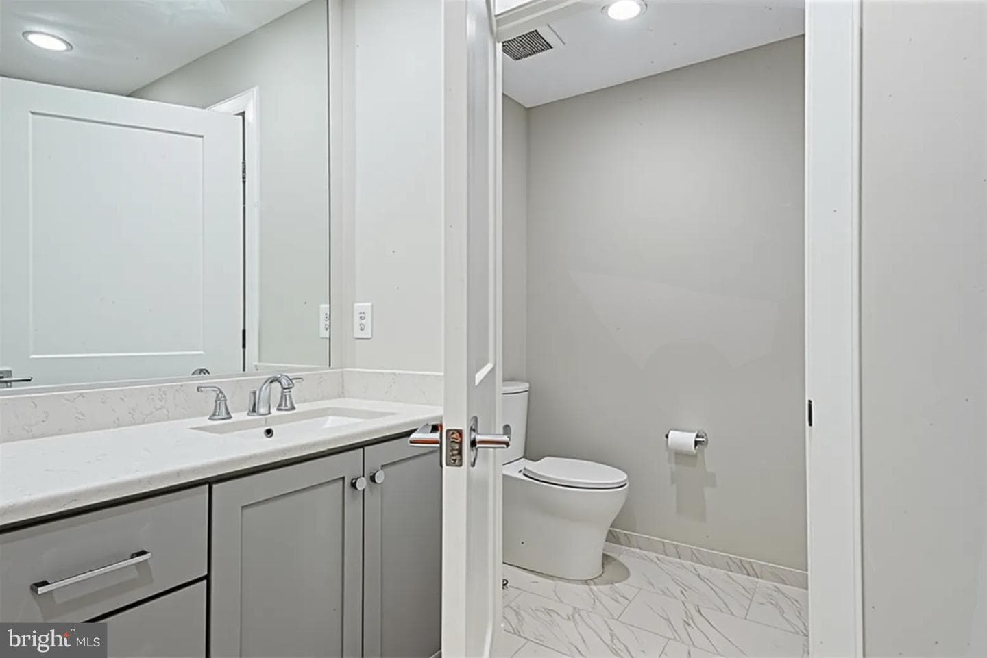 10274 Grosvenor Place photo 50