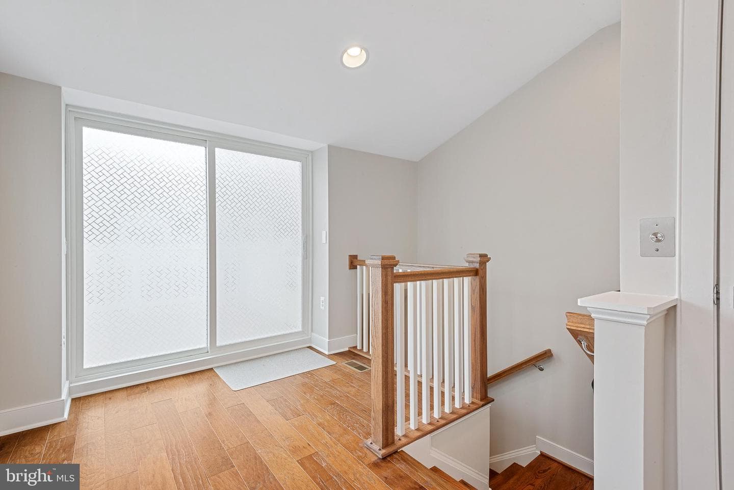 10274 Grosvenor Place photo 65