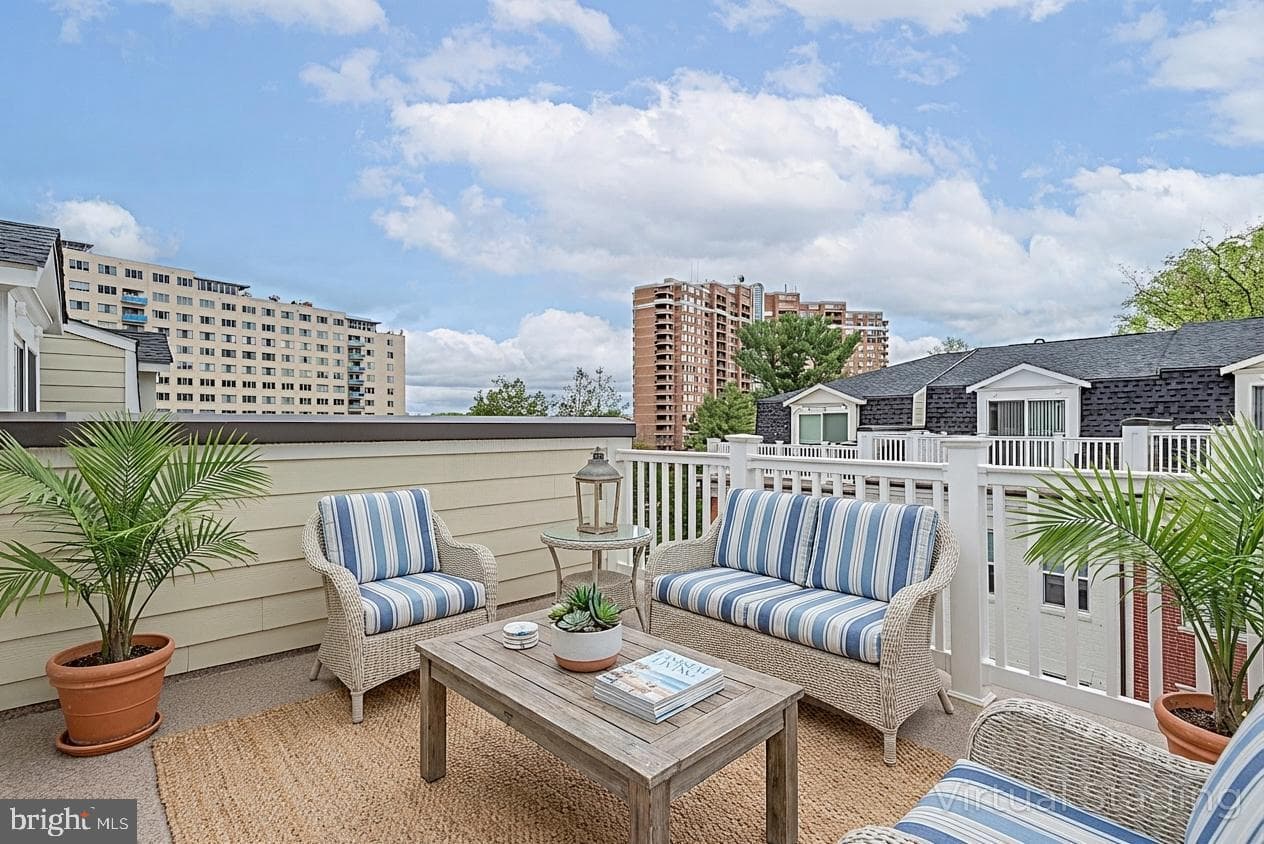 10274 Grosvenor Place photo 73