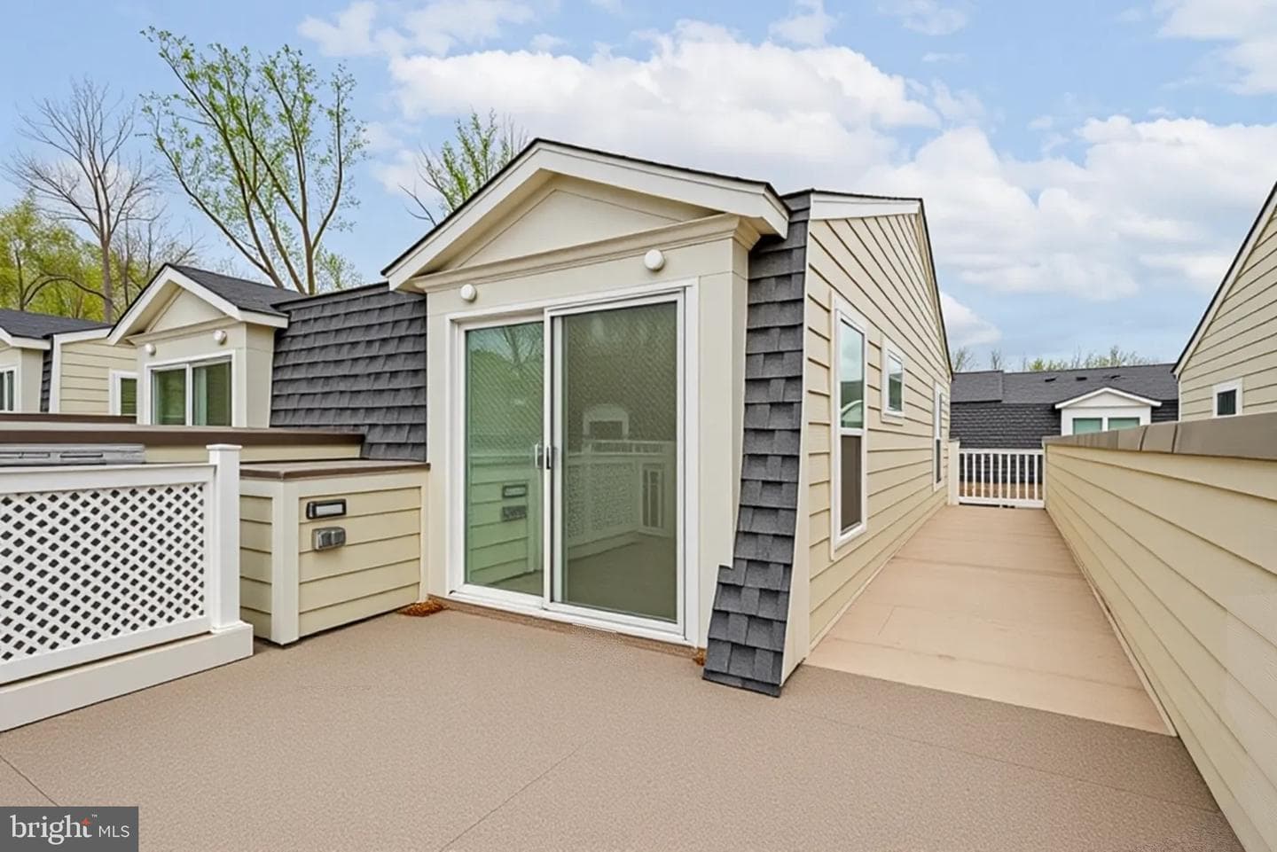 10274 Grosvenor Place photo 76