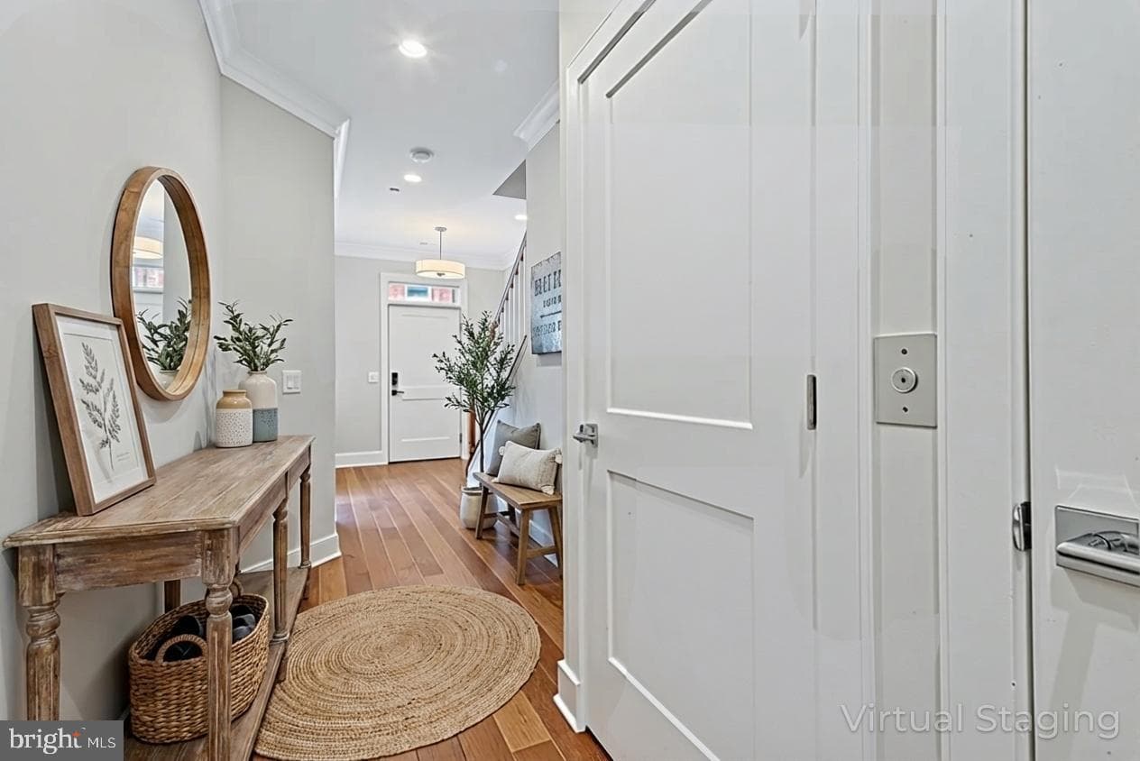 10274 Grosvenor Place photo 9