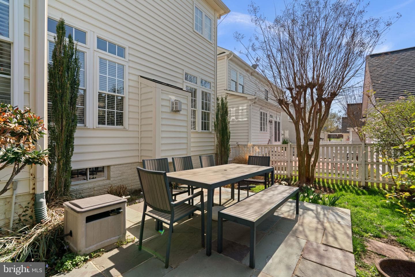 1377 Main Street photo 46