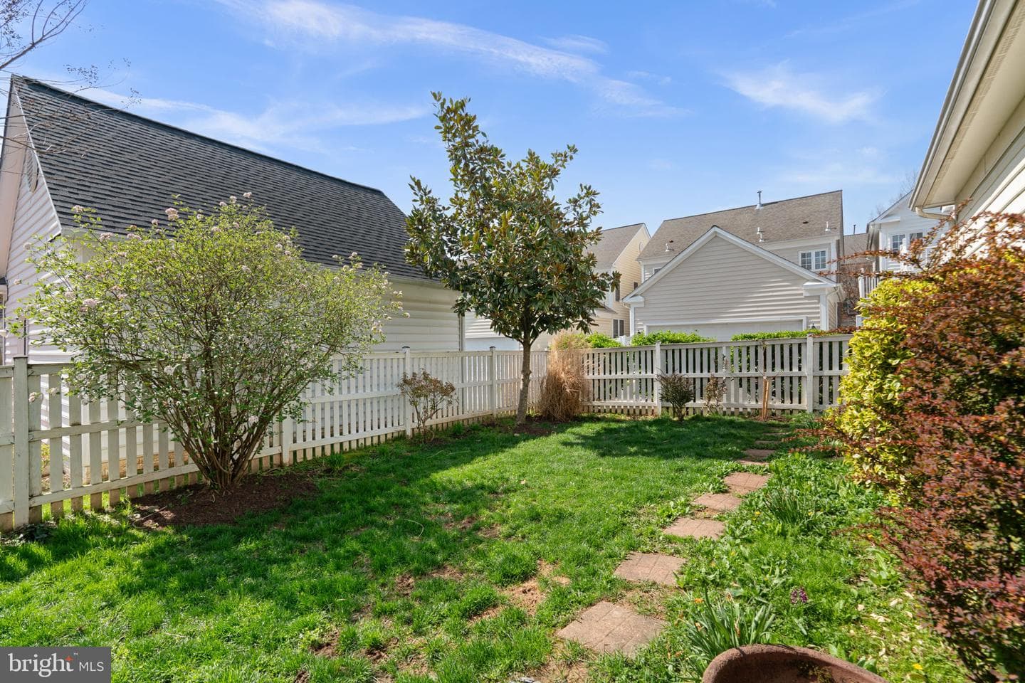 1377 Main Street photo 52