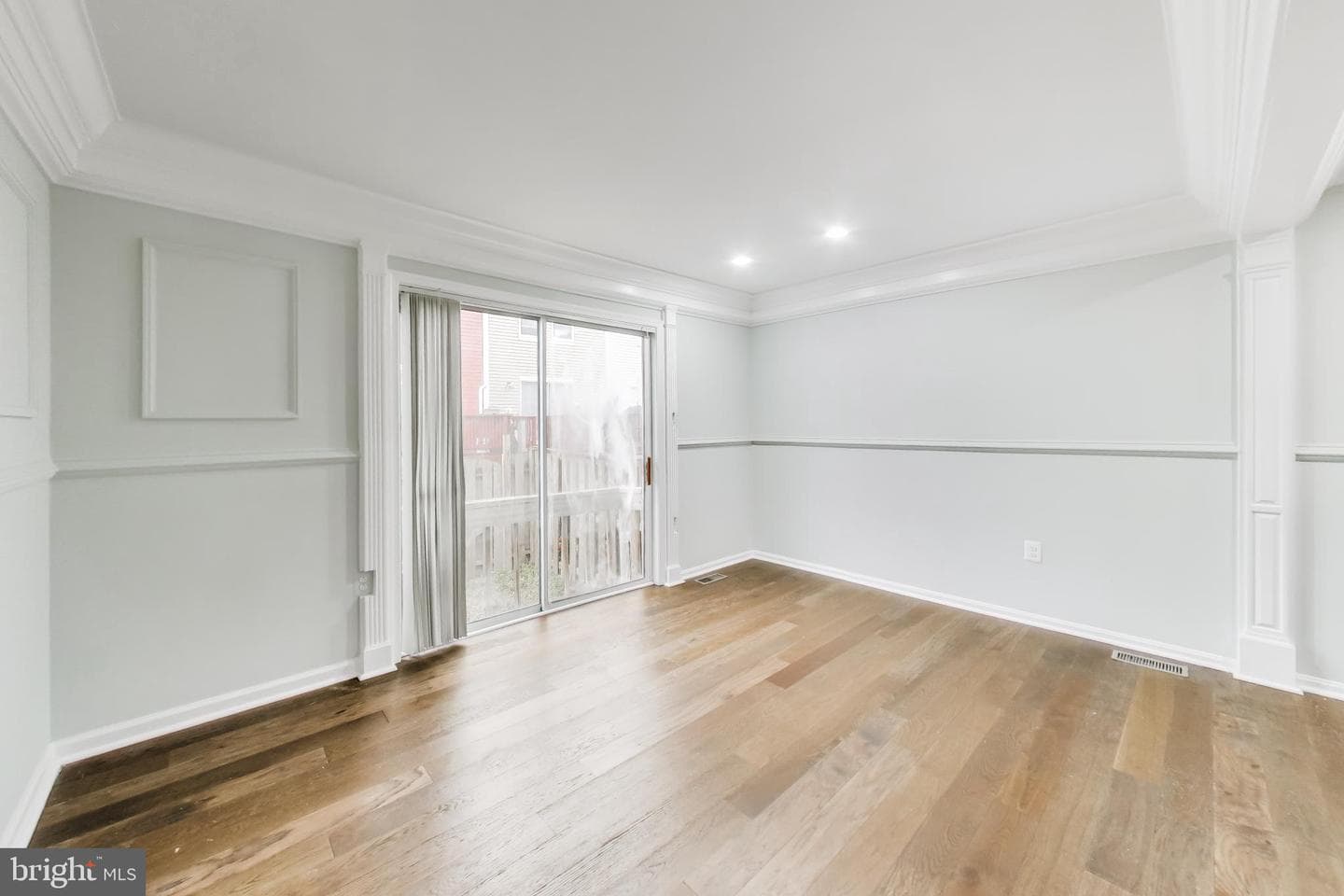 2907 Lisage Way photo 5