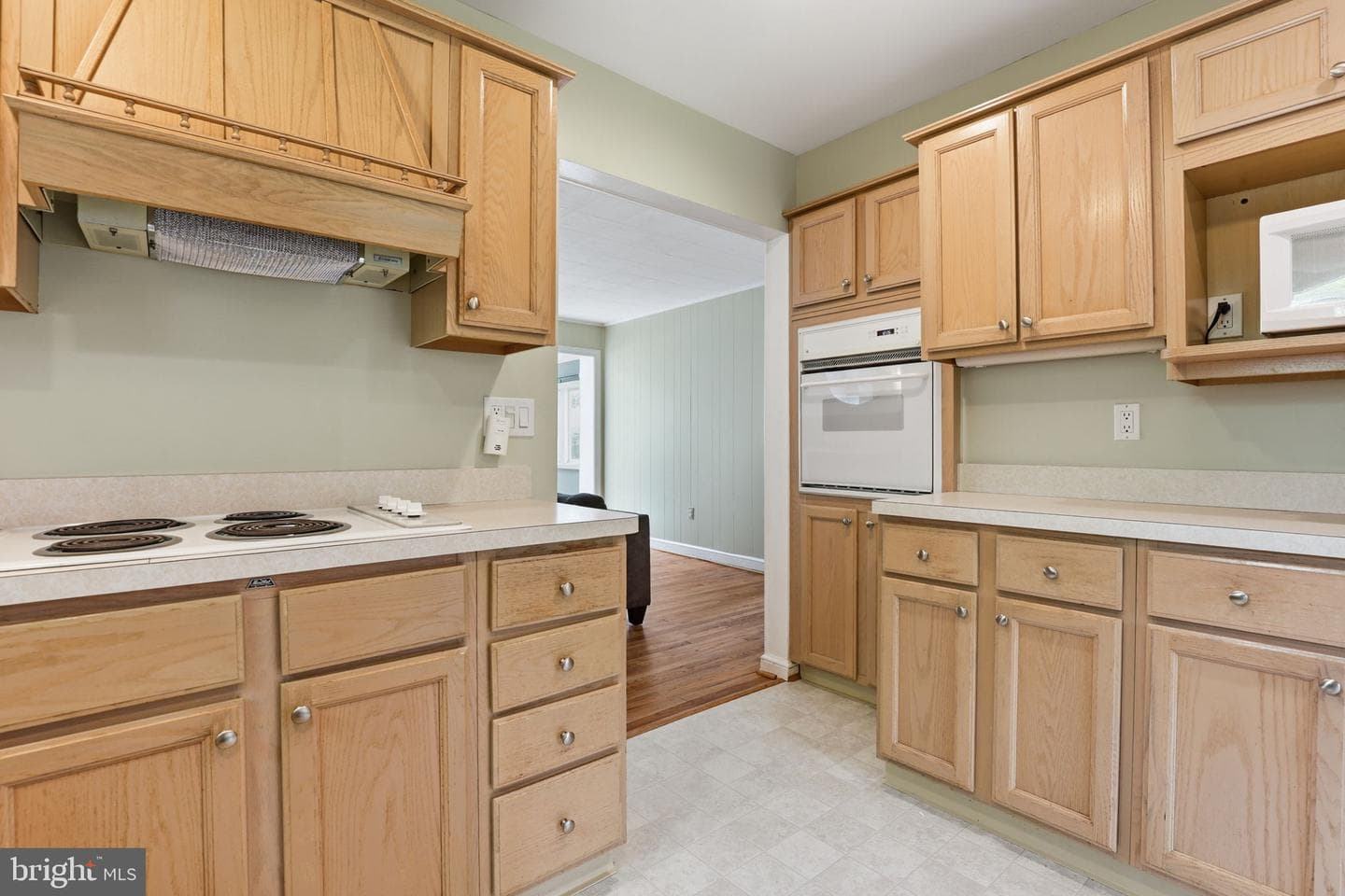 10510 Hayes Avenue photo 11
