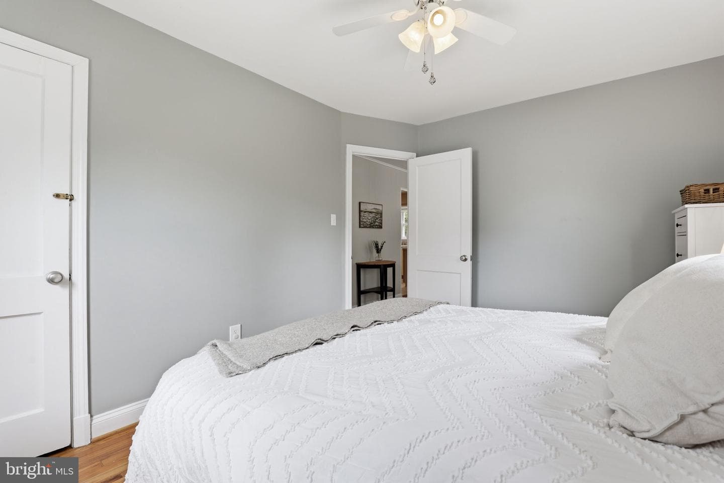 10510 Hayes Avenue photo 8