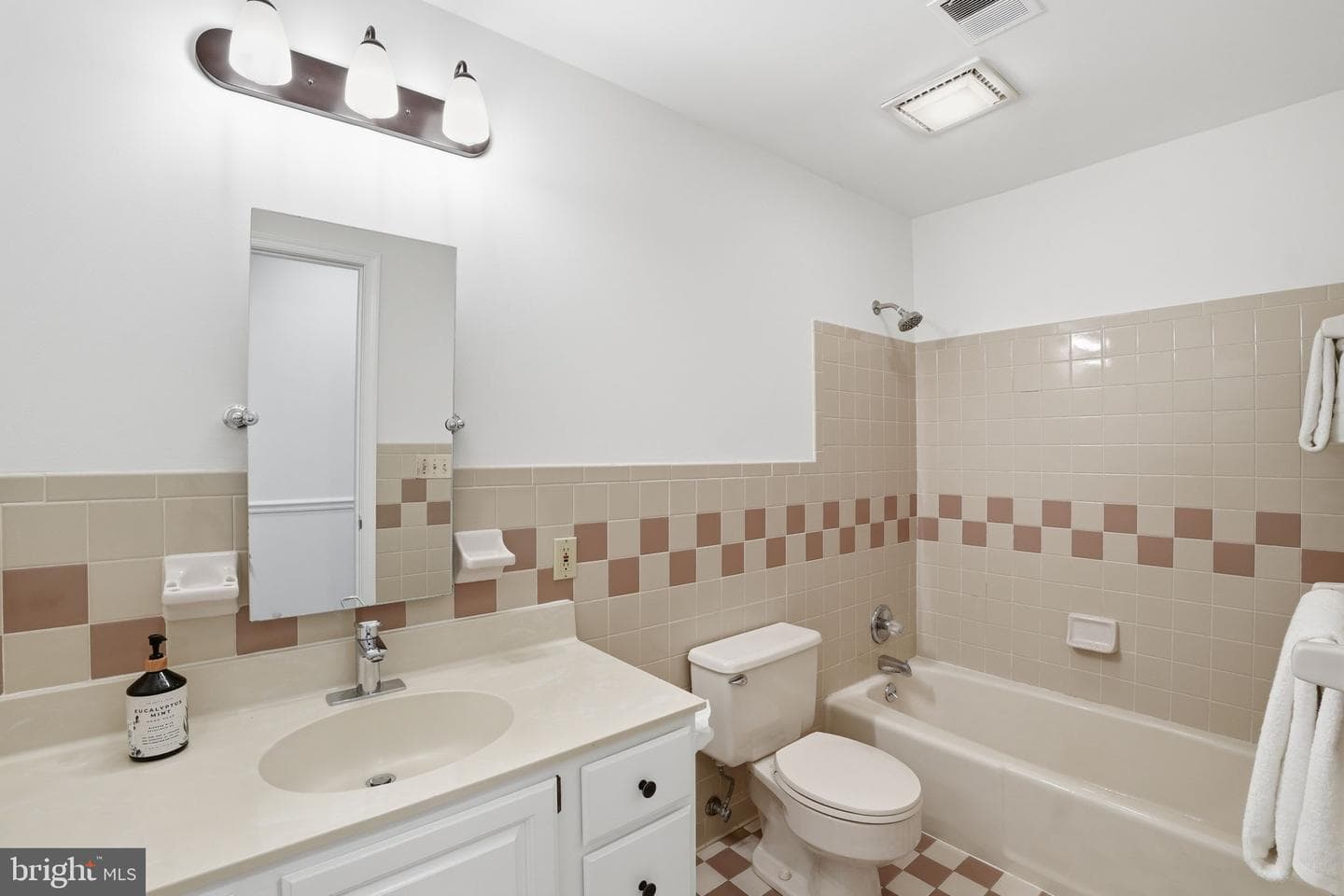 49 Wellesley Circle photo 31